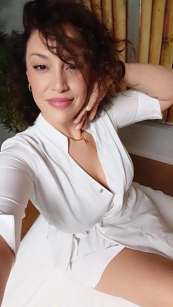 Chica busca chico en Alicante: 