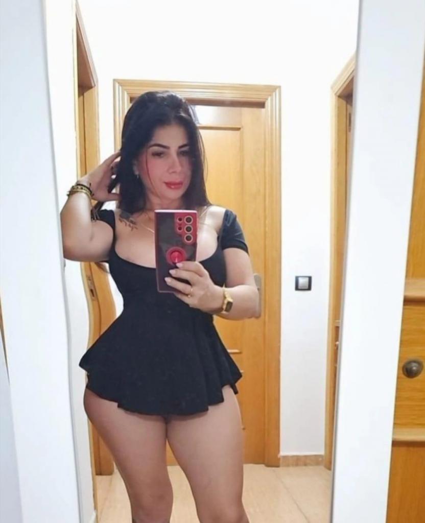 Chica busca chico en Almería: 