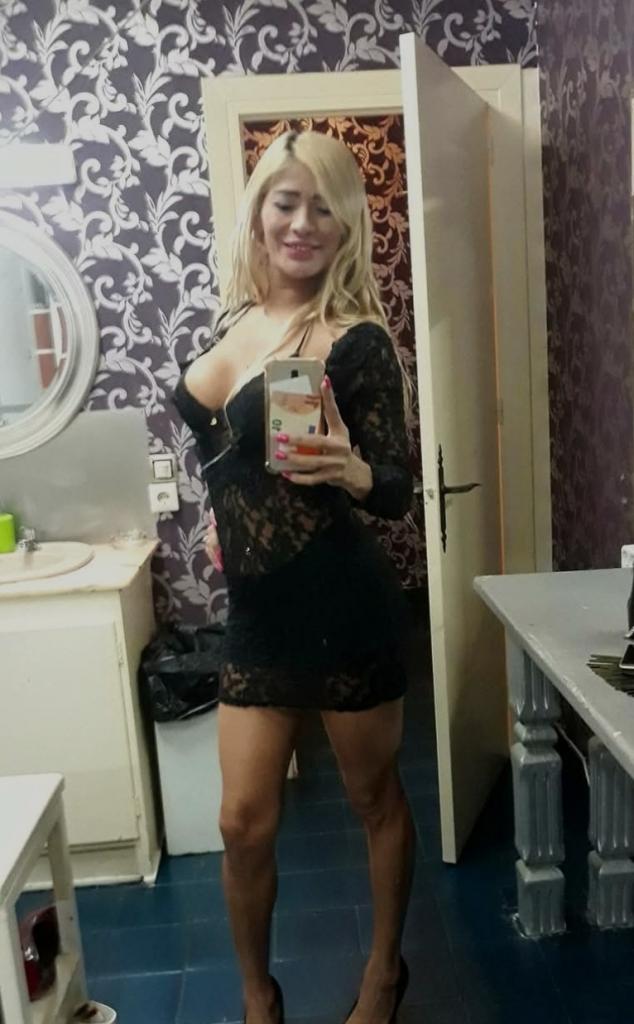 742014317: Chica busca chico en Granada