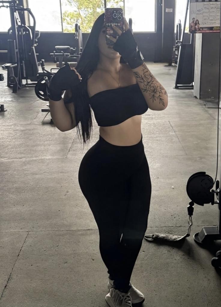 643557573: Chica busca chico en Las Palmas