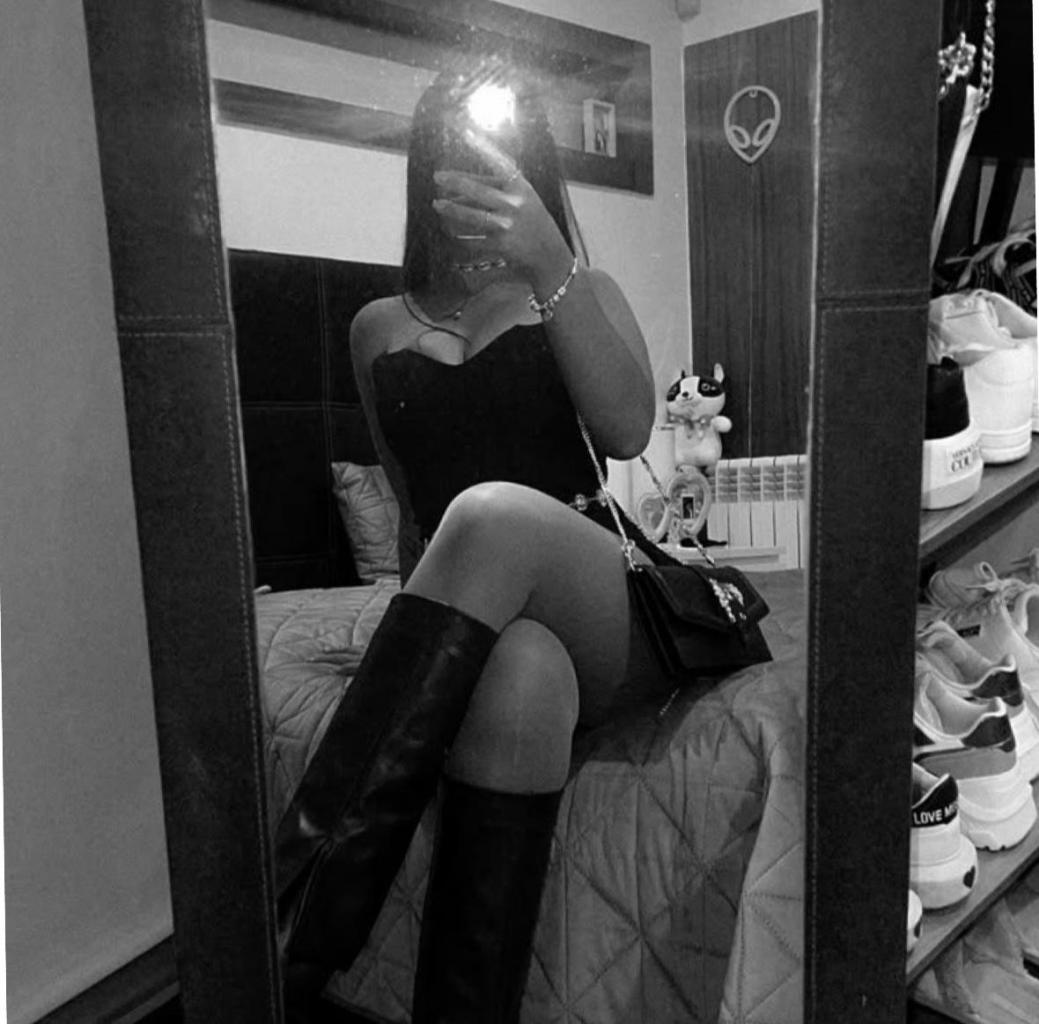 Chica busca chico en Murcia: 