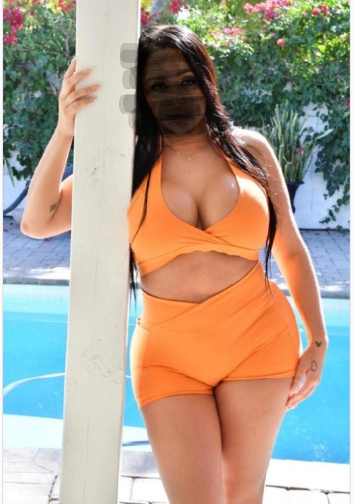 Chica busca chico en Barcelona: 