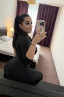 642087929: Chica busca chico en Córdoba