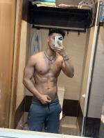 687204420: Chico busca chica en Barcelona