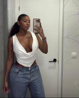 665570381: Chica busca chico en Cádiz