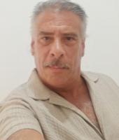 684746118: Chico busca chica en Lugo