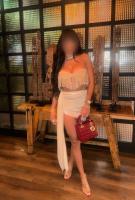 617443064: Chica busca chico en Barcelona
