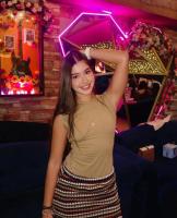 672877469: Chica busca chico en León