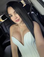 664149336: Chica busca chico en Barcelona