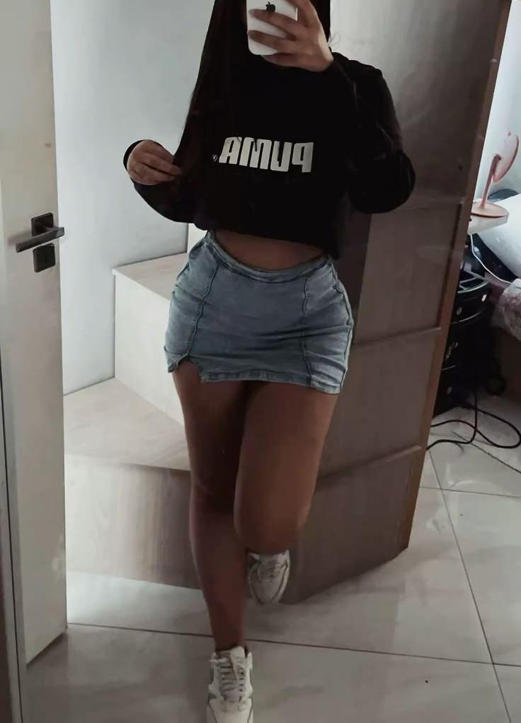 Chica busca chico en Sevilla: 