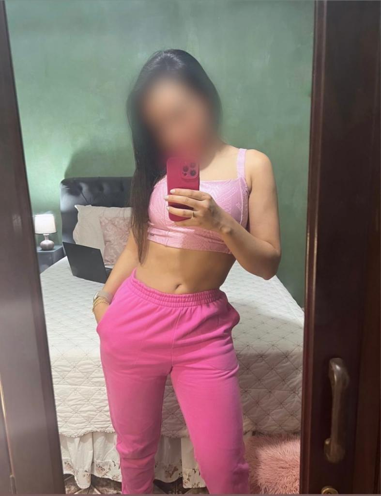 613951896: Chica busca chico en La Coruña