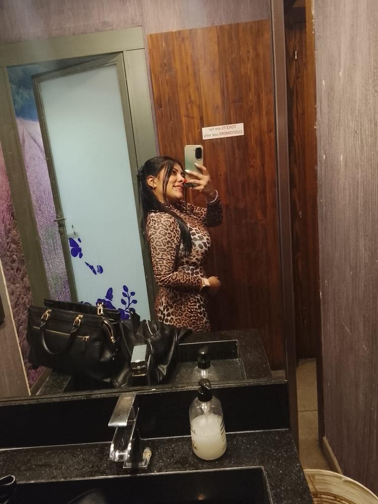 631664319: Chica busca chico en Murcia