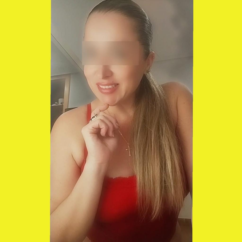 Chica busca chico en Alicante: Chica busca chico