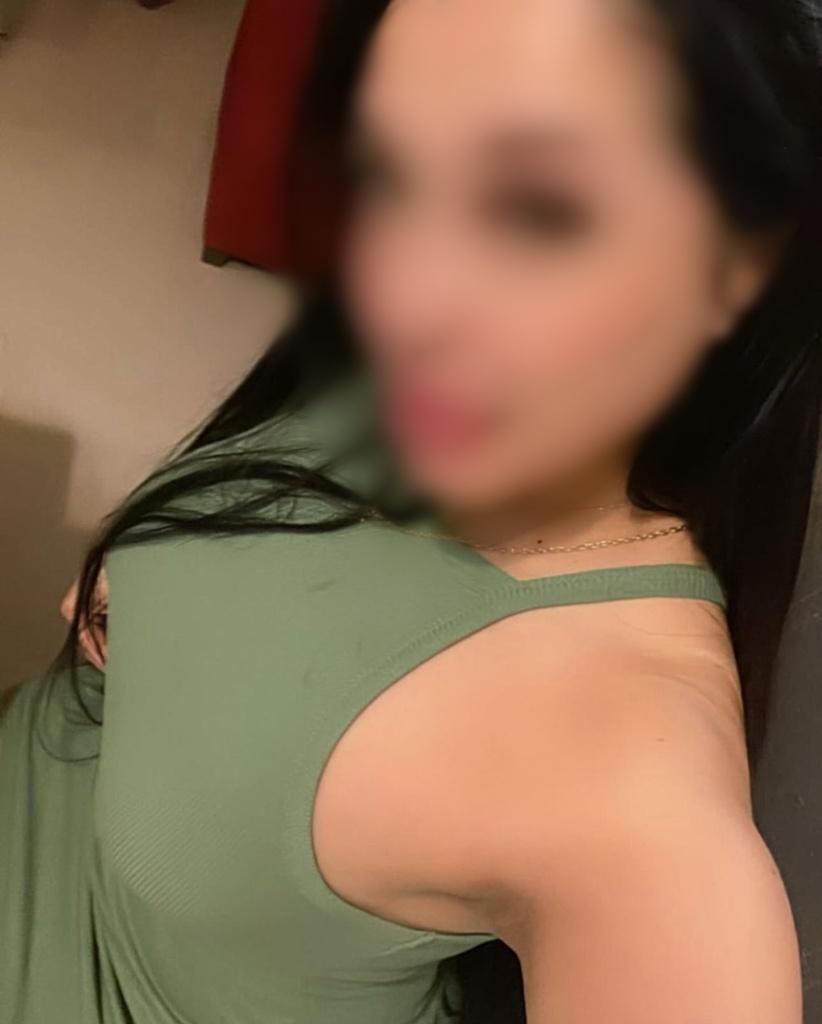 Chica busca chico en Tenerife: 