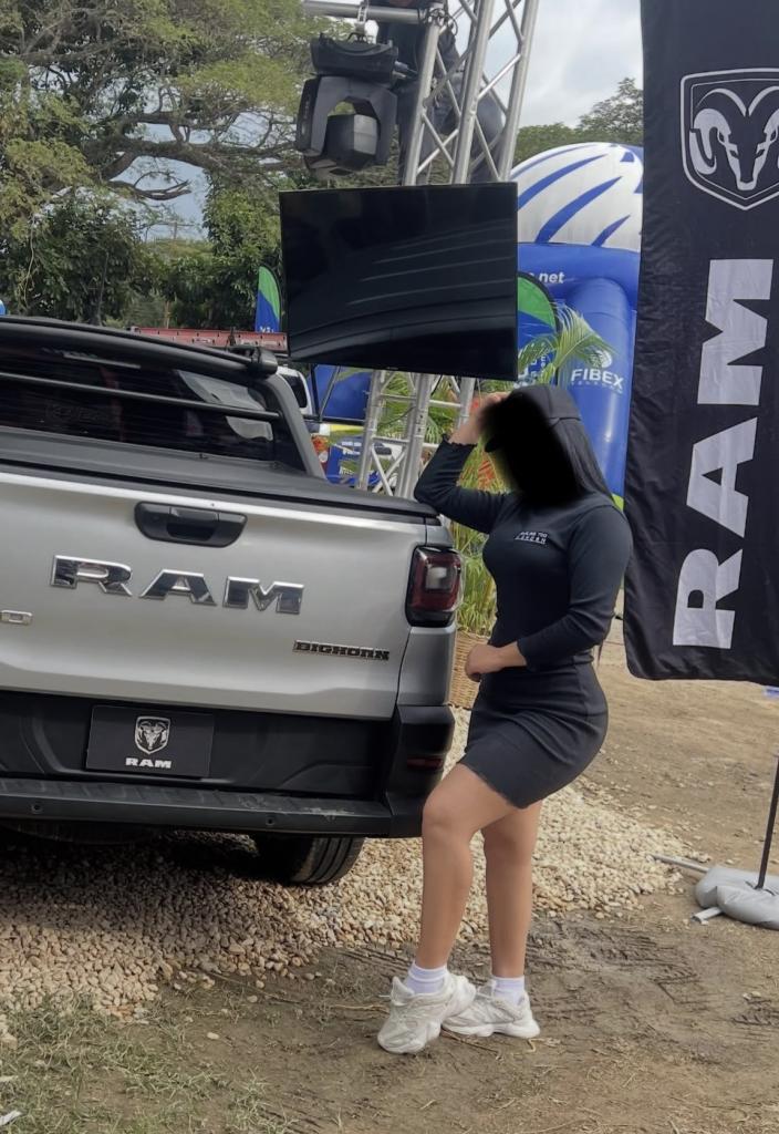 Chica busca chico en Menorca: 