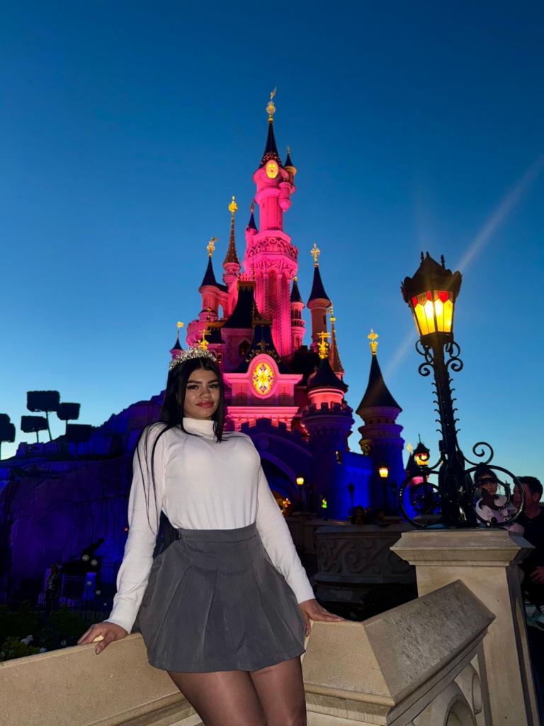 666104484: Chica busca chico en Lérida