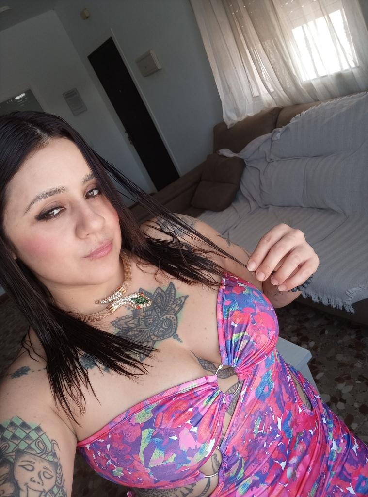 Chica busca chico en Cádiz: 