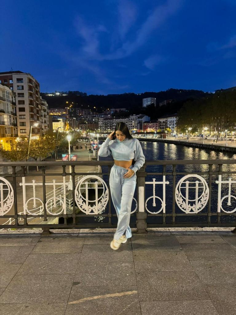 Chica busca chico en Castellón: 