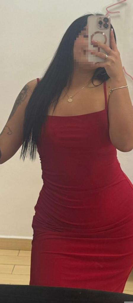 Chica busca chico en Tarragona: Chica busca chico