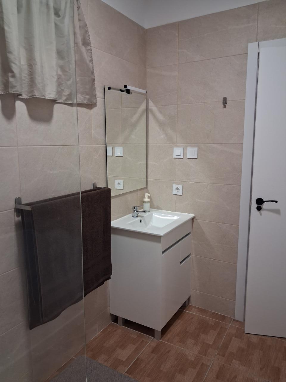 610382332: Chica busca chico en Las Palmas