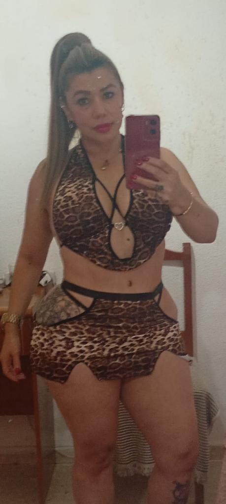 Chica busca chico en Huelva: Chica busca chico