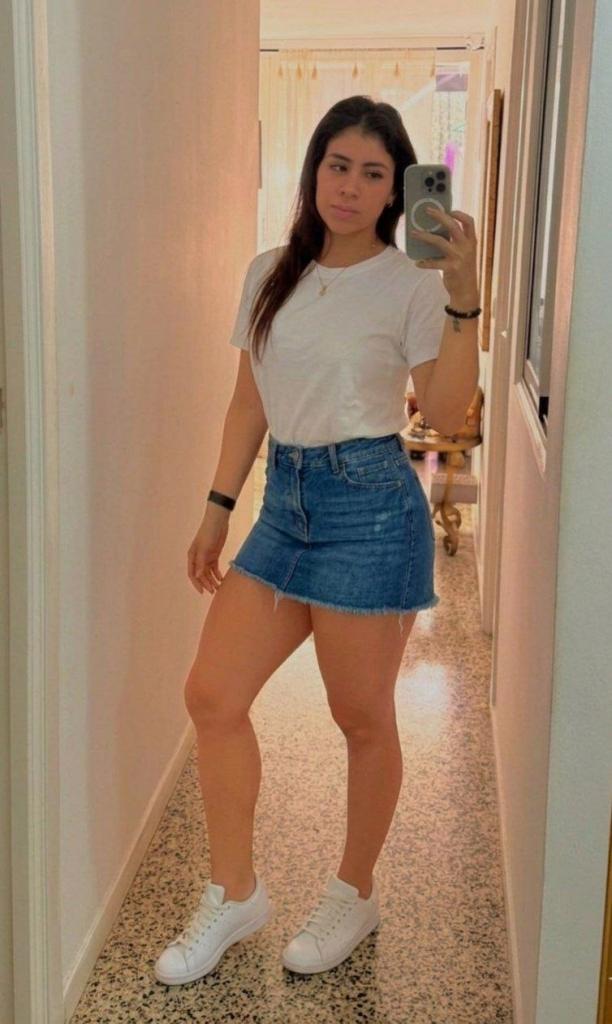 Chica busca chico en Mallorca: 