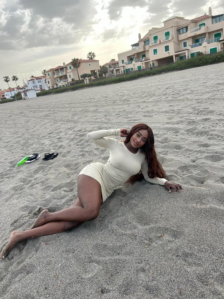 610094783: Chica busca chico en Málaga