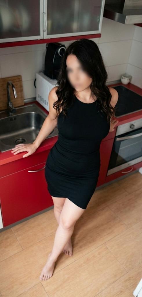 663162478: Chica busca chico en Madrid