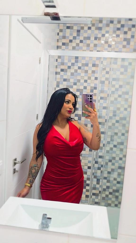 Chica busca chico en Tenerife: 