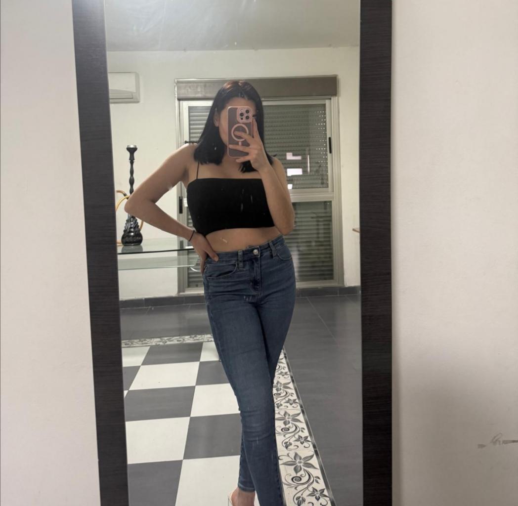 642690669: Chica busca chico en Málaga