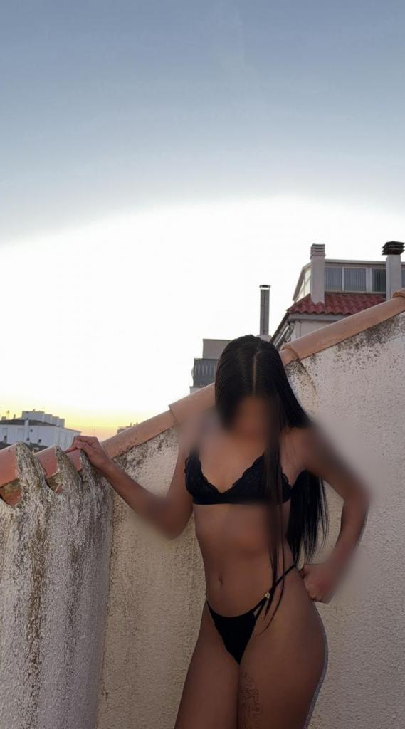 613870926: Chica busca chico en Sevilla