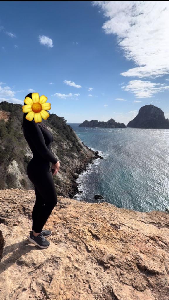 Chica busca chico en Ibiza: 