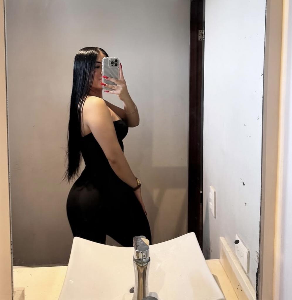 Chica busca chico en Menorca: 