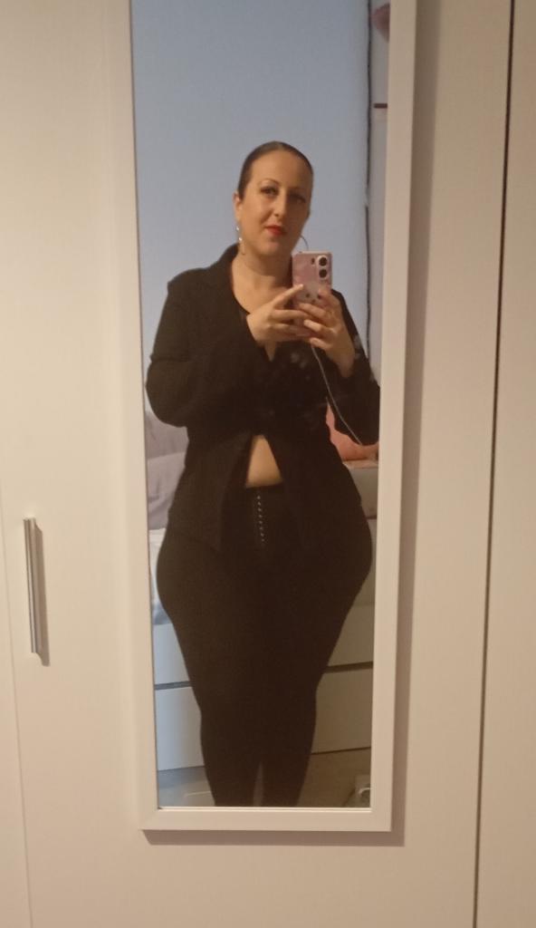 Chica busca chico en Almería: 