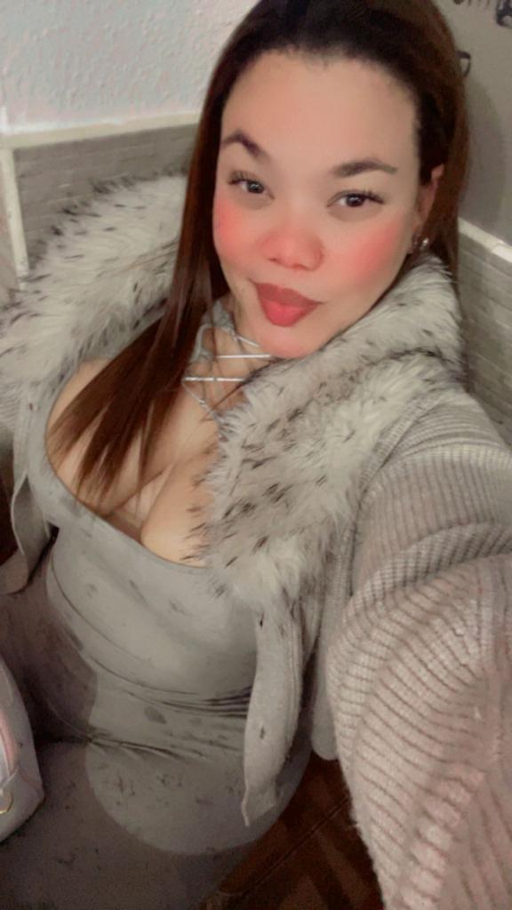 Chica busca chico en Almería: 