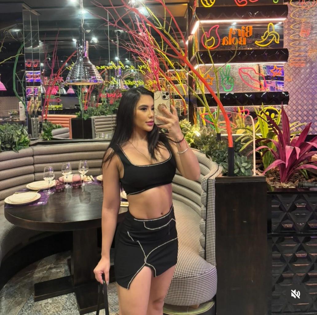 692716350: Chica busca chico en Zaragoza