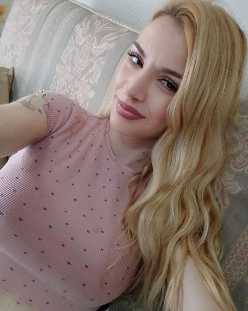 Chica busca chico en Cádiz: 