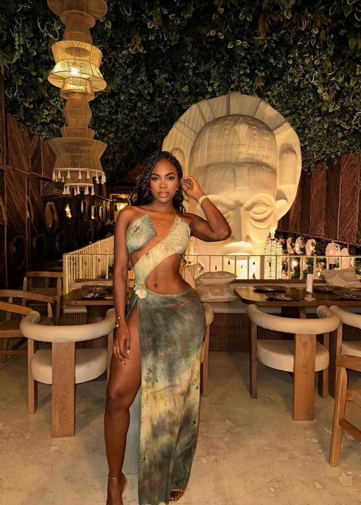 Chica busca chico en Alicante: Chica busca chico