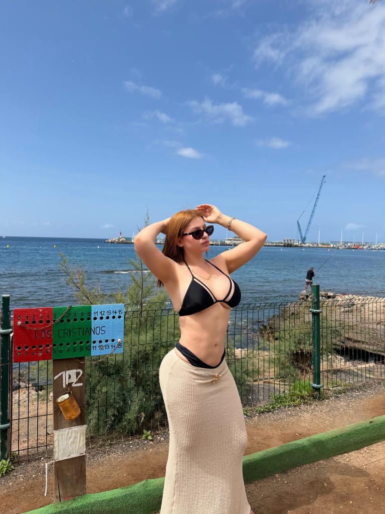 Chica busca chico en Tenerife: 