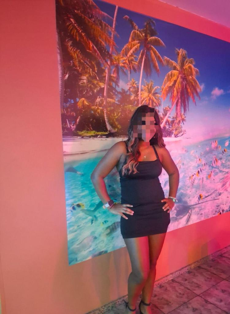 607040359: Chica busca chico en León