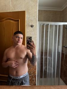 697165304: Chico busca chica en Cantabria