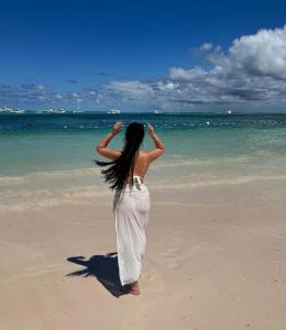 631505373: Chica busca chico en Alicante