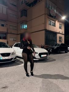 633785465: Chica busca chico en Sevilla