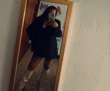 613683345: Chica busca chico en Madrid