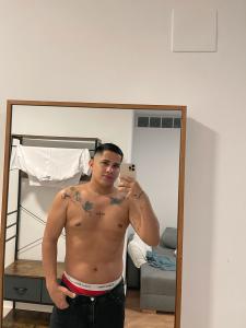 613637662: Chico busca chica en Zaragoza