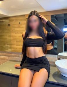 613576866: Chica busca chico en Madrid