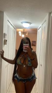 742039942: Chica busca chico en León