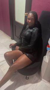 637908813: Chica busca chico en Sevilla