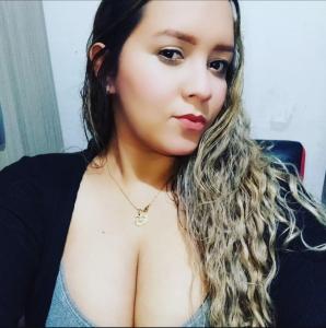 671678136: Chica busca chico en Valencia