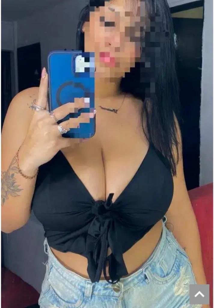 643259805: Chica busca chico en Sevilla